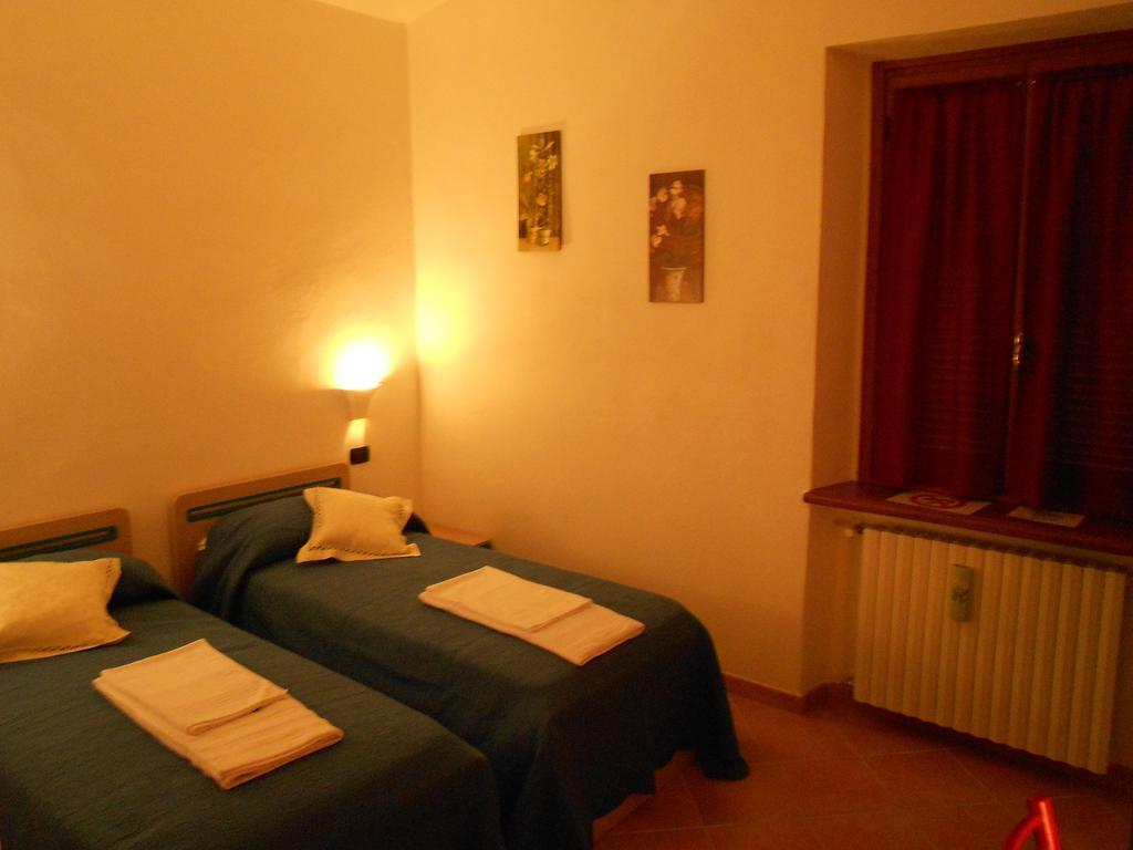 Il Grappolo In Langa Villa Monastero Bormida Szoba fotó
